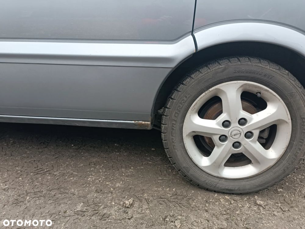 Opel Zafira 2.0 DTI - 7