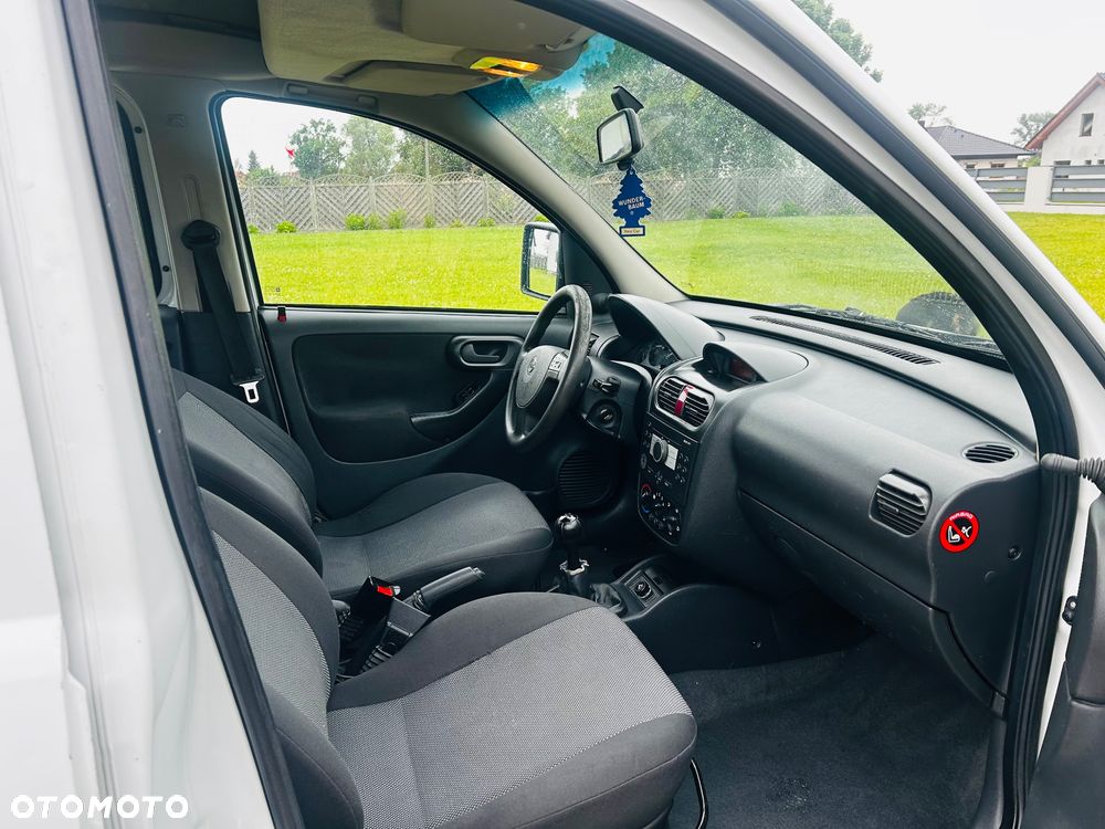 Opel Combo Tour Enjoy - 17