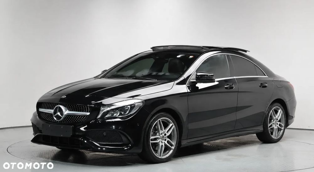 Mercedes-Benz CLA 220 4Matic 7G-DCT AMG Line - 2