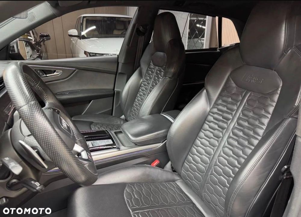 Audi RS Q8 TFSI quattro tiptronic - 11