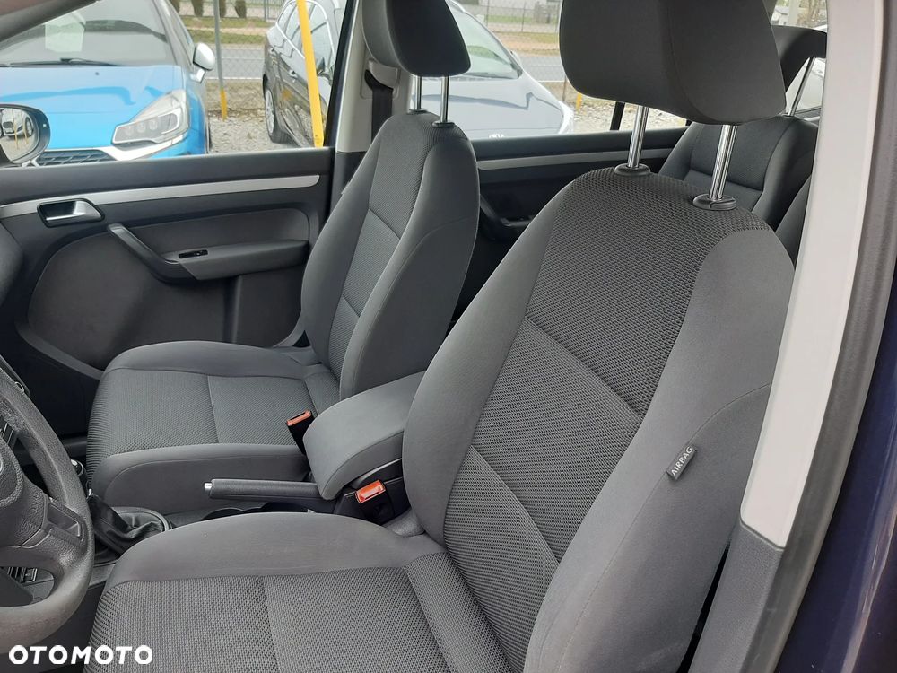 Volkswagen Touran 1.6 TDI DPF BlueMotion Technology Comfortline - 19