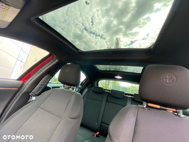 Alfa Romeo Giulietta 1.4 TB Distinctive - 23