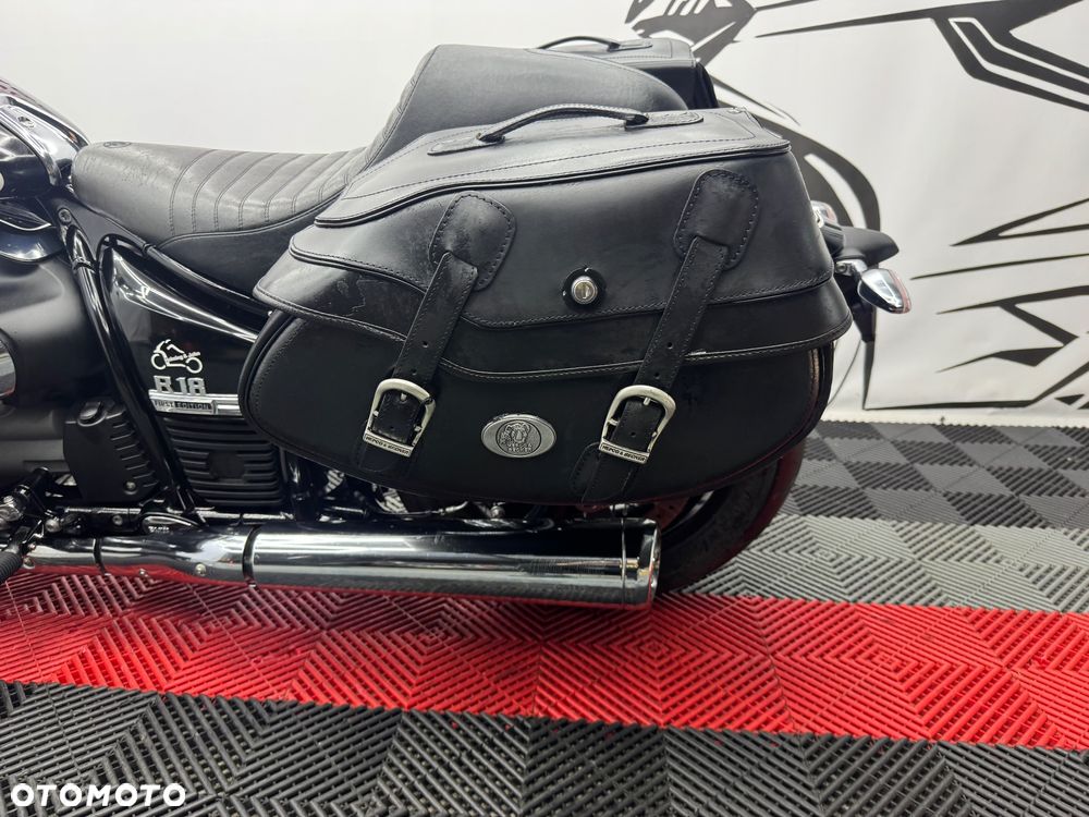 BMW R - 19