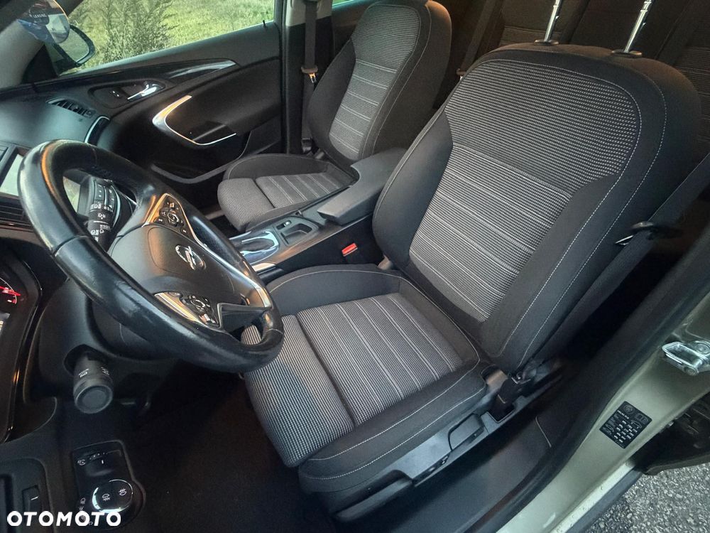 Opel Insignia - 11