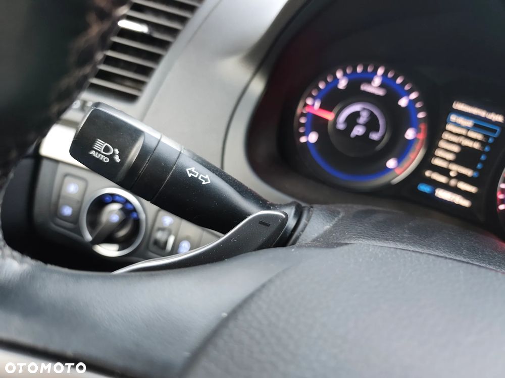 Hyundai i40 Kombi 1.7 CRDi DCT Premium - 34