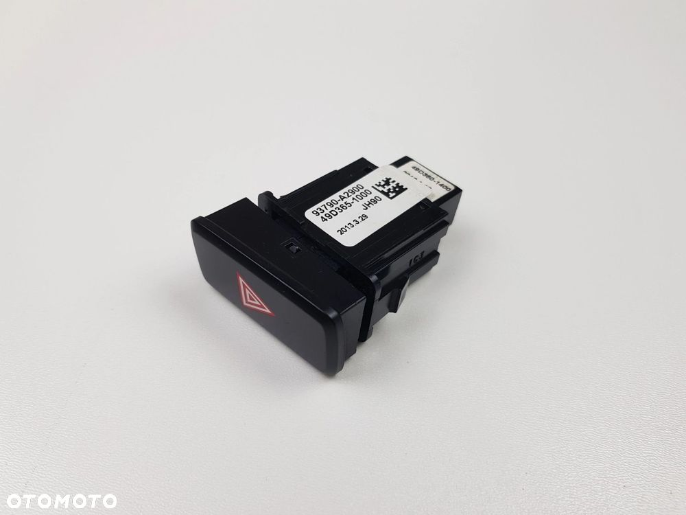 Przełącznik Przycisk Włącznik świateł awaryjnych Kia Ceed II 93790-A2900 - 7