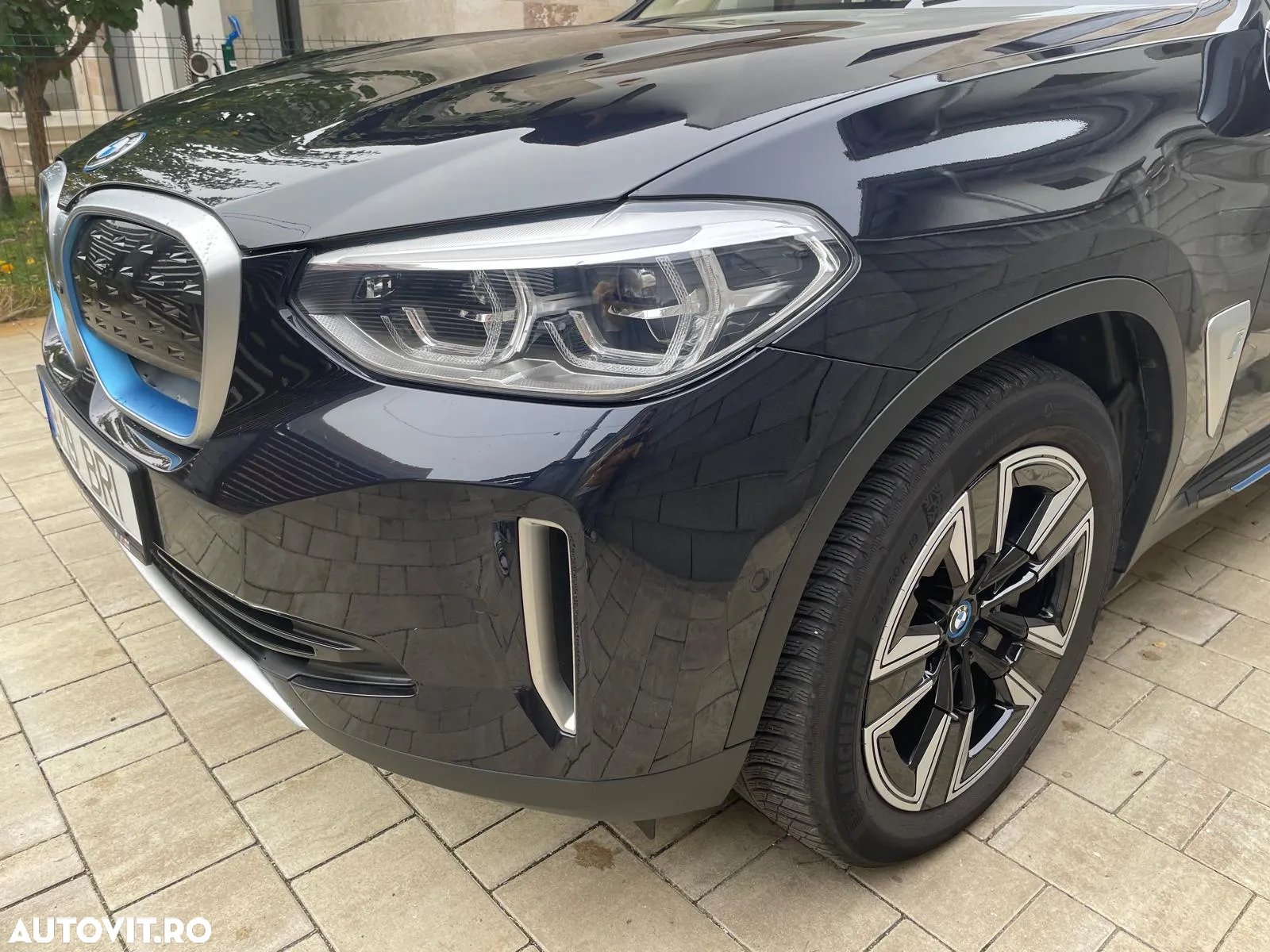 BMW iX3 Standard - 17