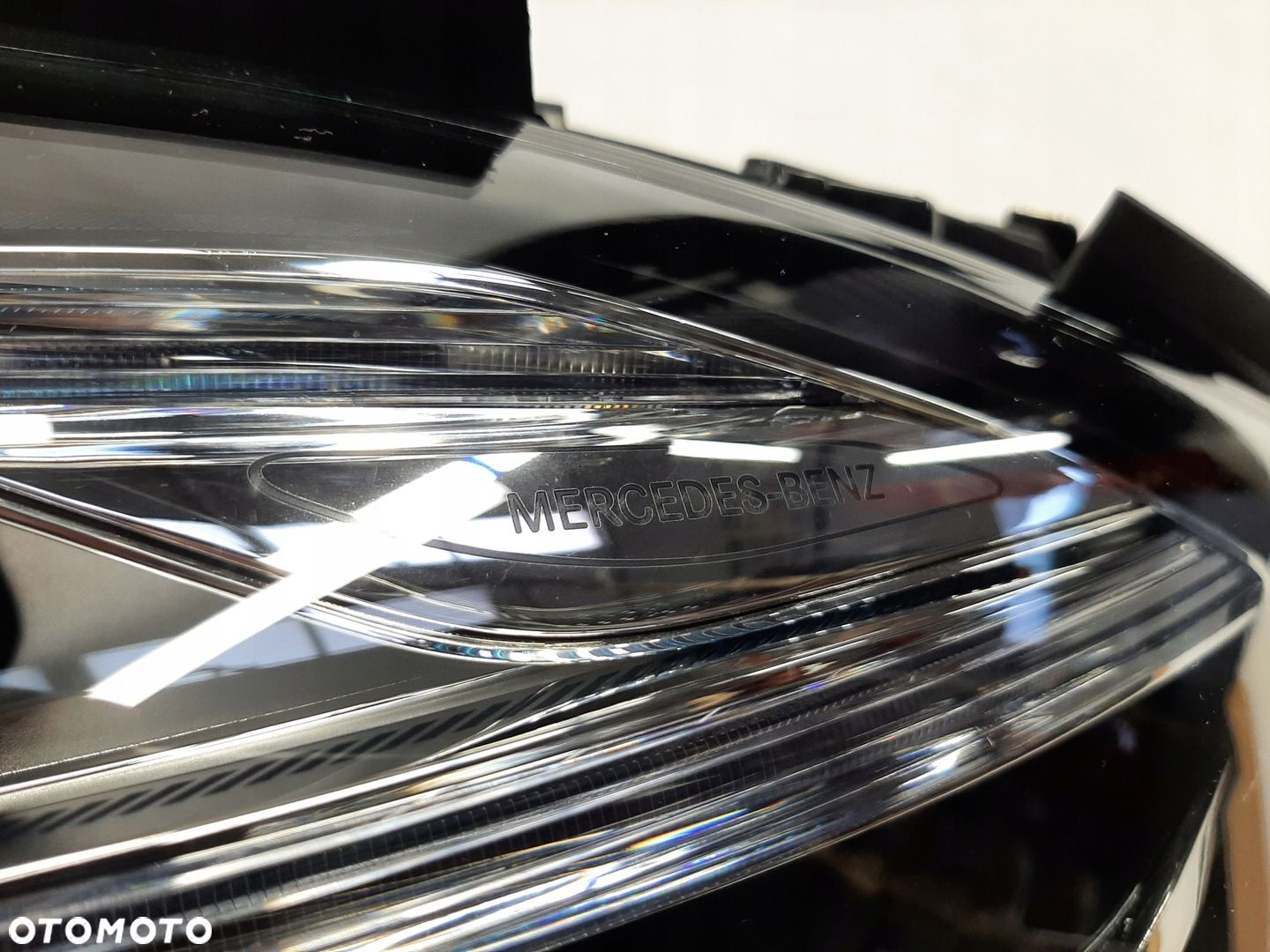 Mercedes E Reflektor Lampa LED NOWA A2139064704 - 7