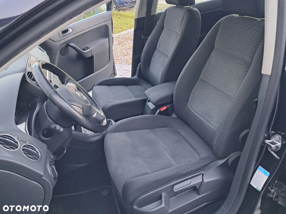Volkswagen Golf Plus - 10