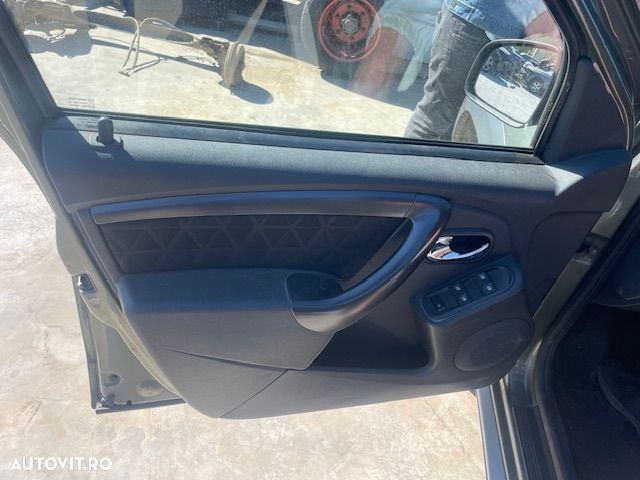 Dezmembrez Dacia Duster 2016 Motor 1.2 TCE Euro 6 - 8