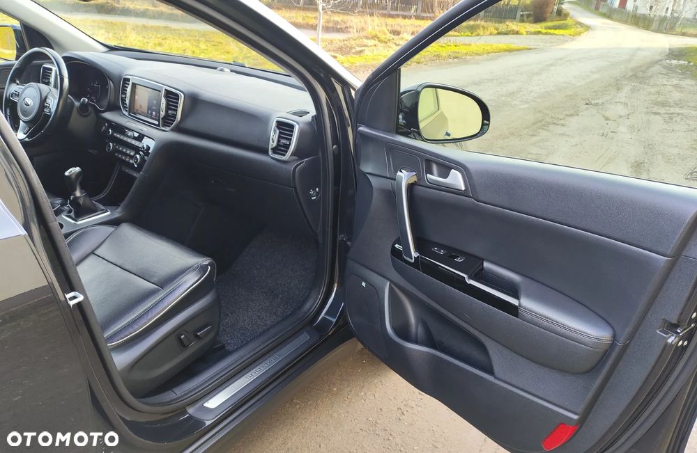 Kia Sportage 1.7 CRDI 2WD ISG Dream-Team Edition - 19