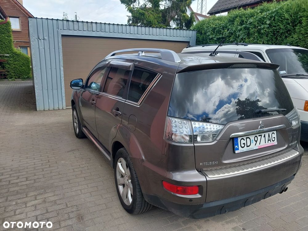 Mitsubishi Outlander 2.0 DID Intense + - 7