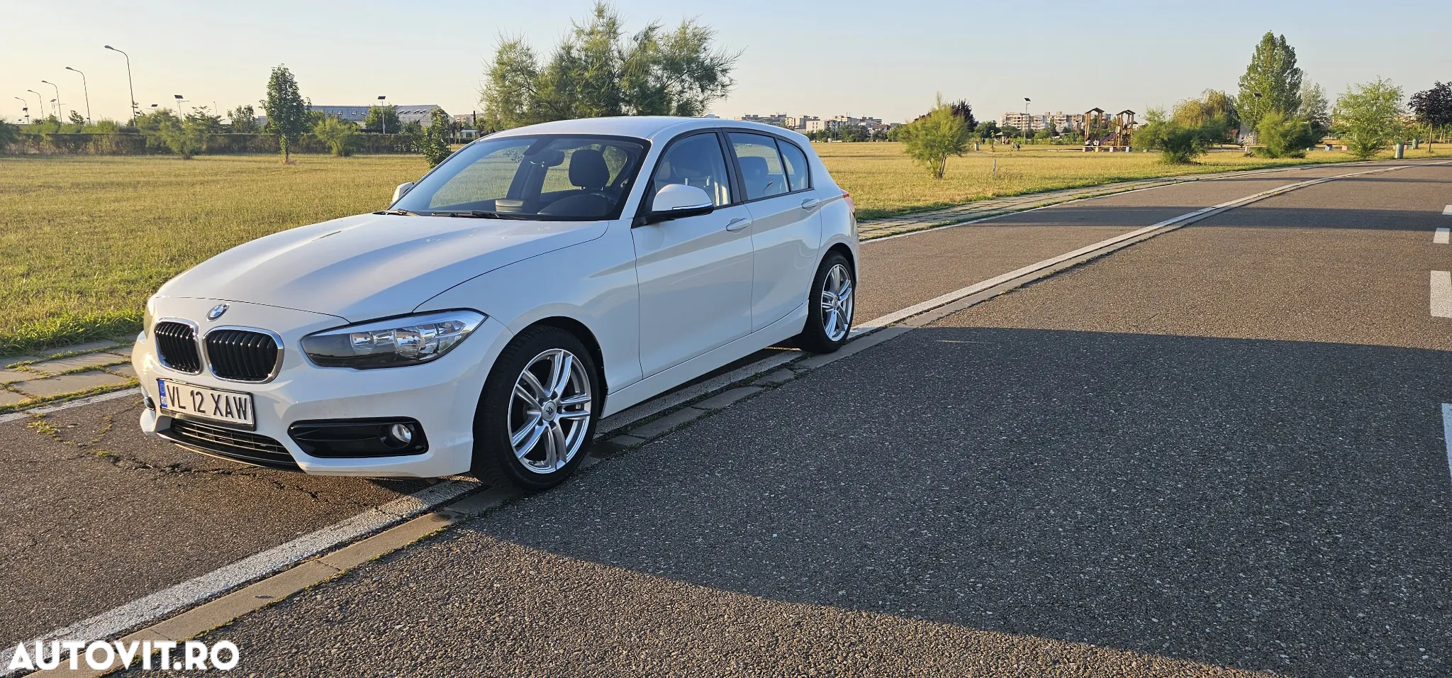 BMW Seria 1 118i - 2