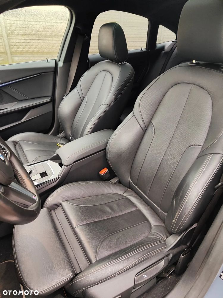 BMW Seria 2 218i Sport Line - 9