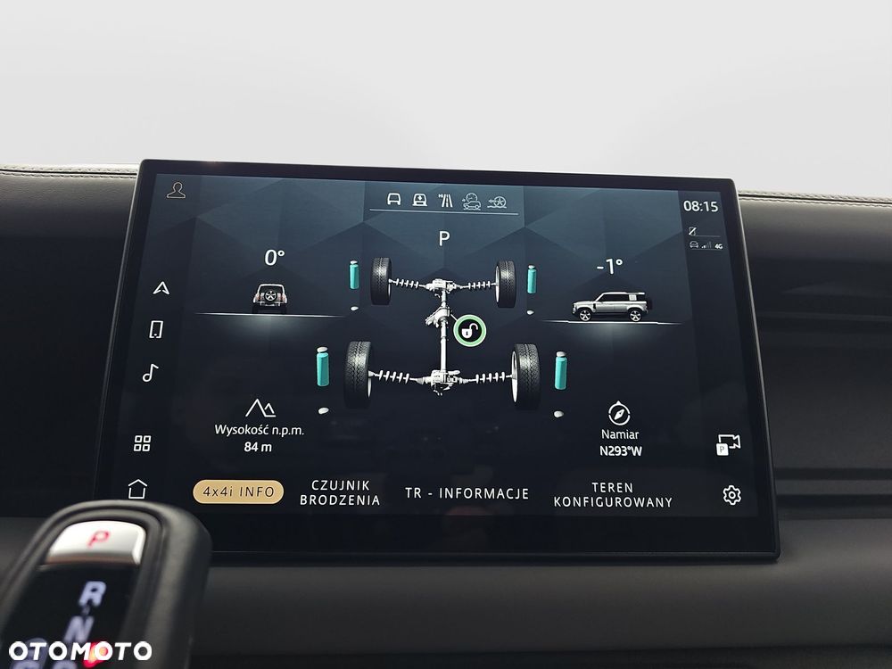 Land Rover Defender - 29