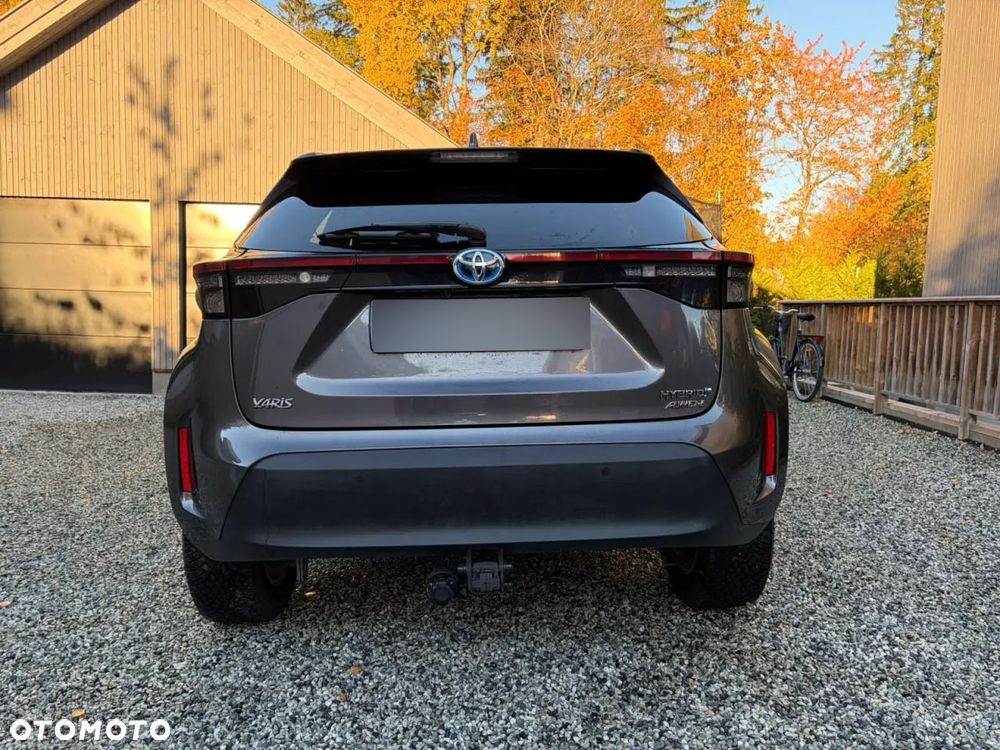Toyota Yaris Cross Hybrid 1.5 Comfort 4x4 - 7