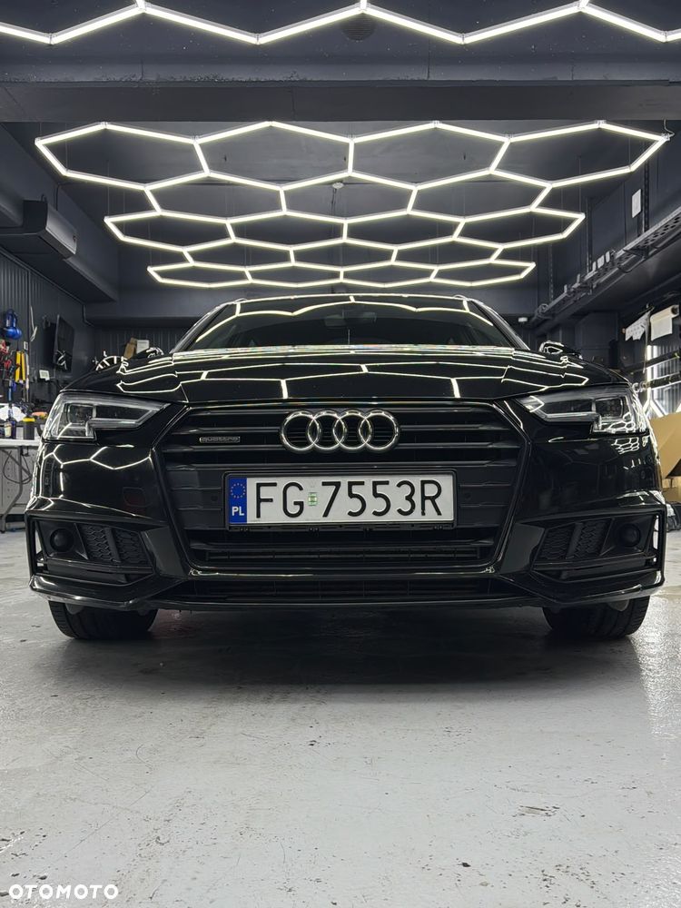 Audi A4 Avant - 22