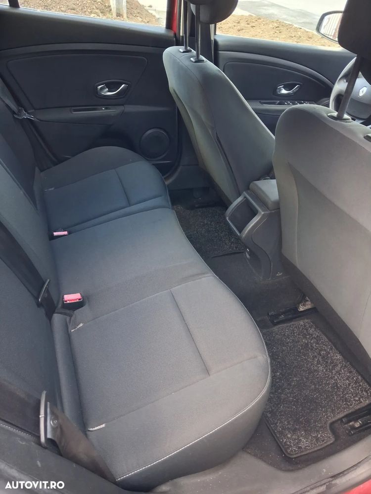 Renault Megane 1.6 16V 110 Paris - 10