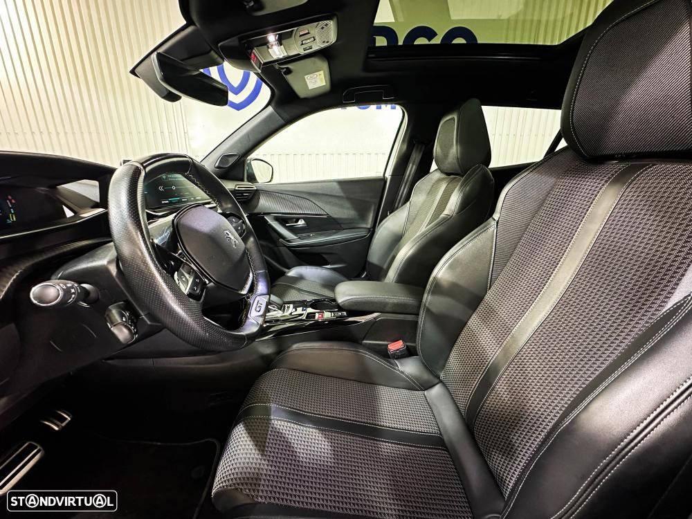 Peugeot e-2008 50 kWh GT Pack - 9