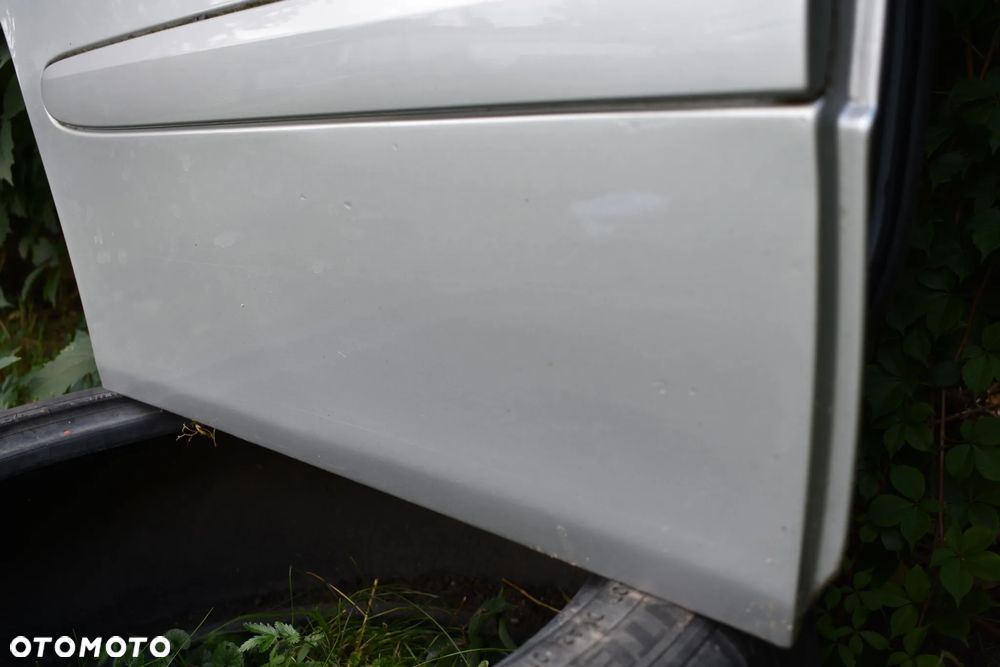 MERCEDES W211 KOMBI DRZWI TYLNE TYŁ PRAWE 744 - 11