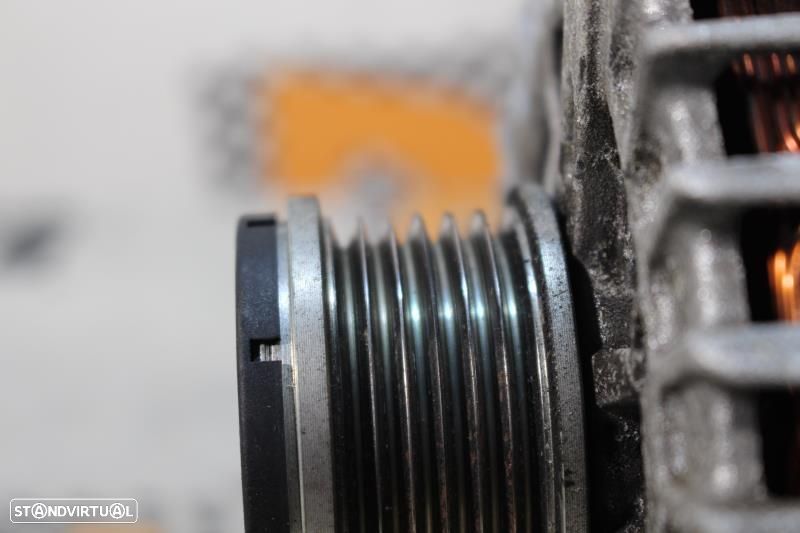 Alternador Bmw 1 (F20)  7823343 / Fg18s045 / 2607244E - 7