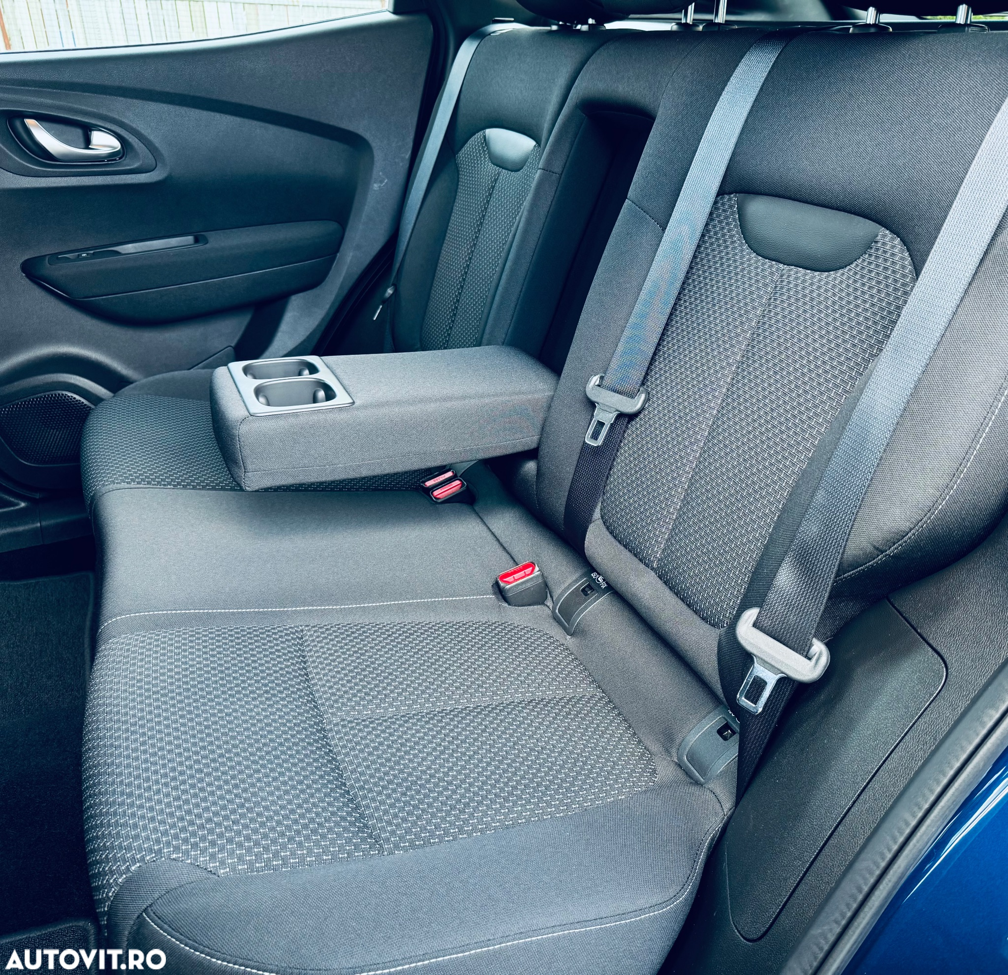 Renault Kadjar BLUE dCi 115 BUSINESS EDITION - 17