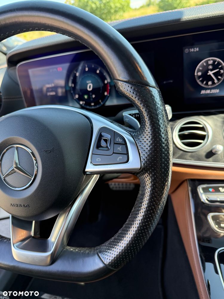 Mercedes-Benz Klasa E 220 d 4-Matic 9G-TRONIC - 30