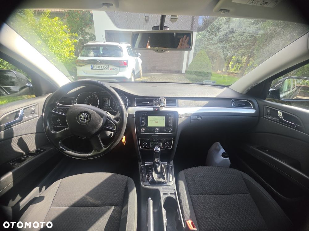 Skoda Superb 2.0 TDI Ambition DSG - 16