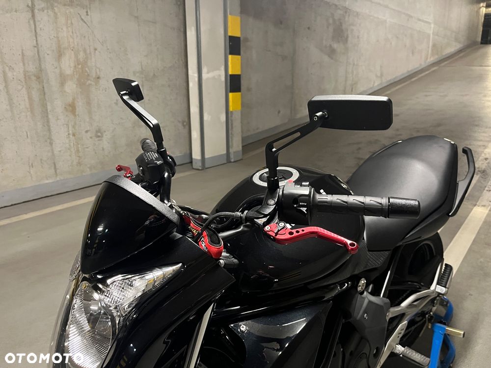 Kawasaki ER - 8