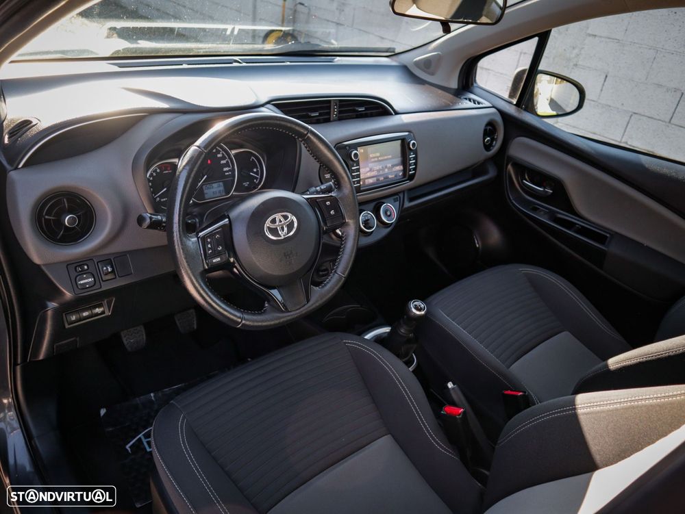 Toyota Yaris 1.0 VVT-i Exclusive - 16