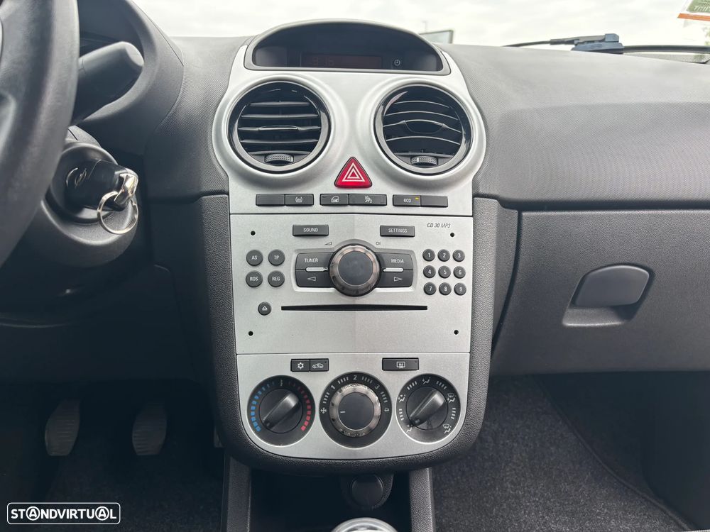 Opel Corsa 1.3 CDTi Enjoy - 22