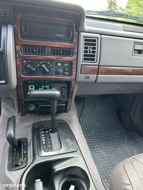 Jeep Grand Cherokee 5.2 Limited - 9