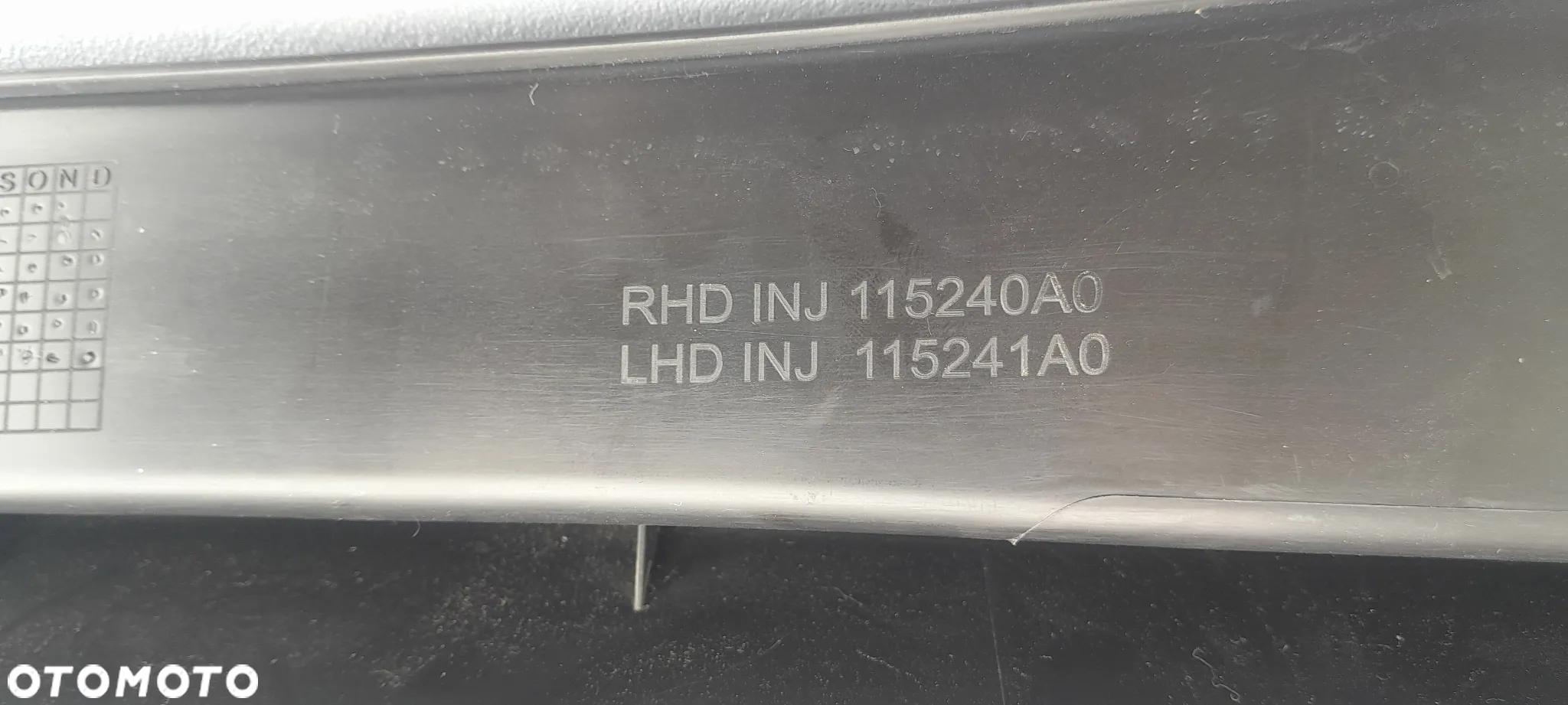 RENAULT CAPTUR II 24R PODSZYBIE IGŁA - 4