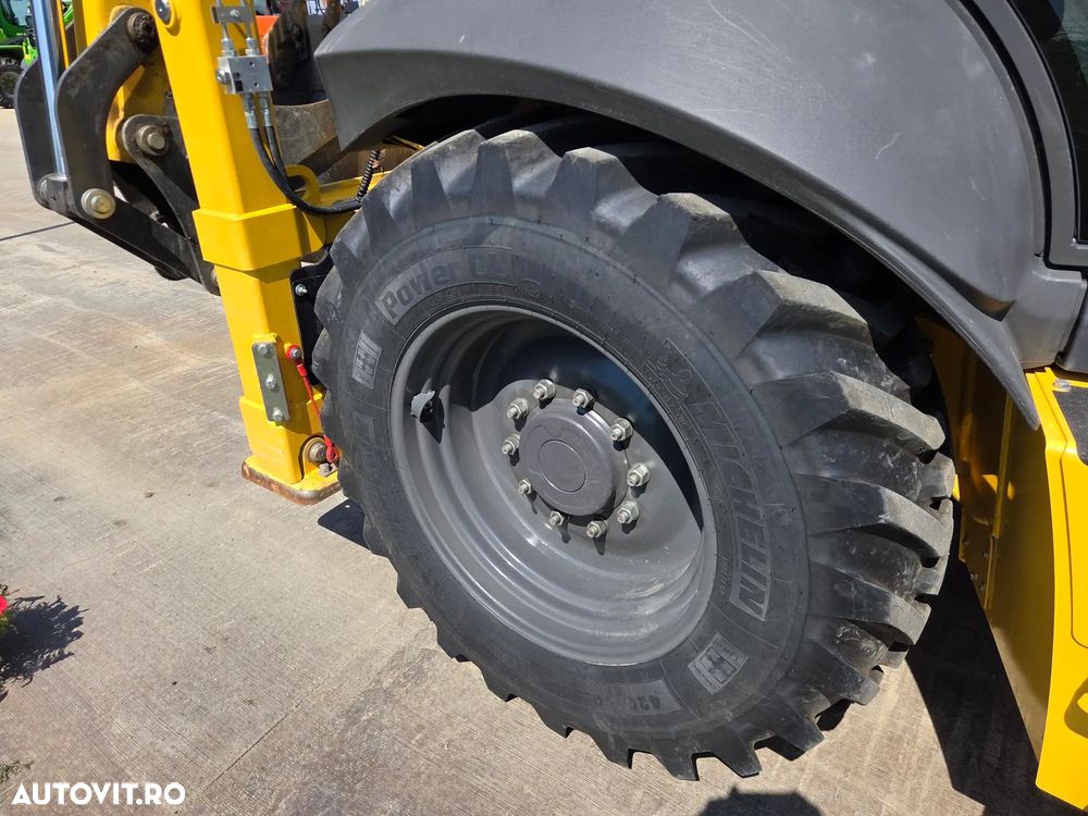New Holland EX DEMO, 184h, B100D, FULL OPTION, 120CP, cutie automata POWERSHIFT, brat excavare extensibil cu inst picon pe el, MICHELIN, cupa multifunctionala 4x1, FURCI, Aer cond, Certificat CE, posibilitate leasing 4 ani-PROMOTIE 75.900 EUR+Tva - 25