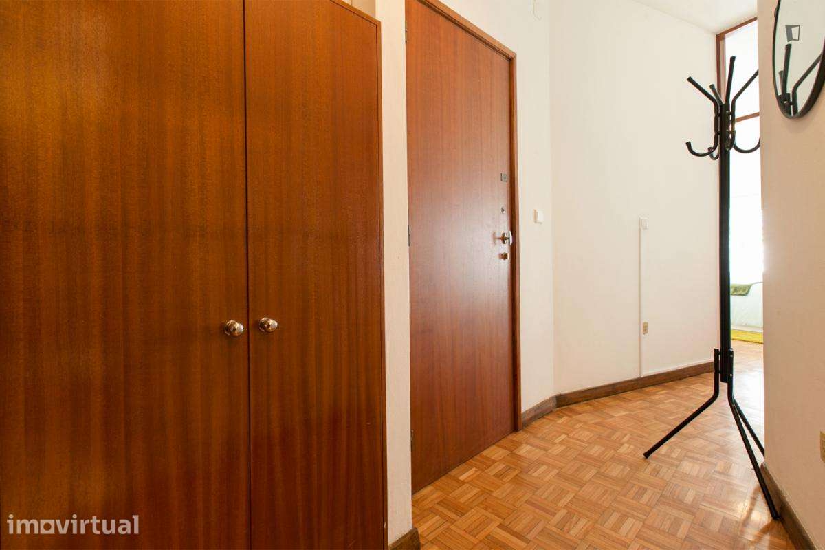 Apartamento com 1 quartos - localizado em São Nicolau Porto - Grande imagem: 4/6