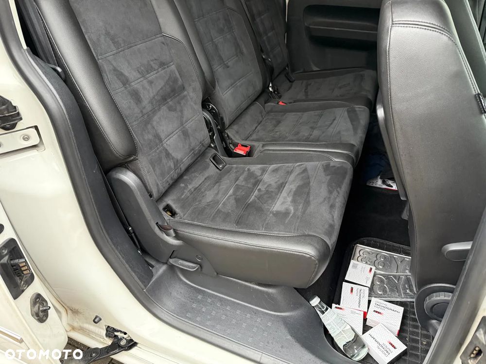 Volkswagen Caddy Maxi 2.0 TDI Highline DSG - 12
