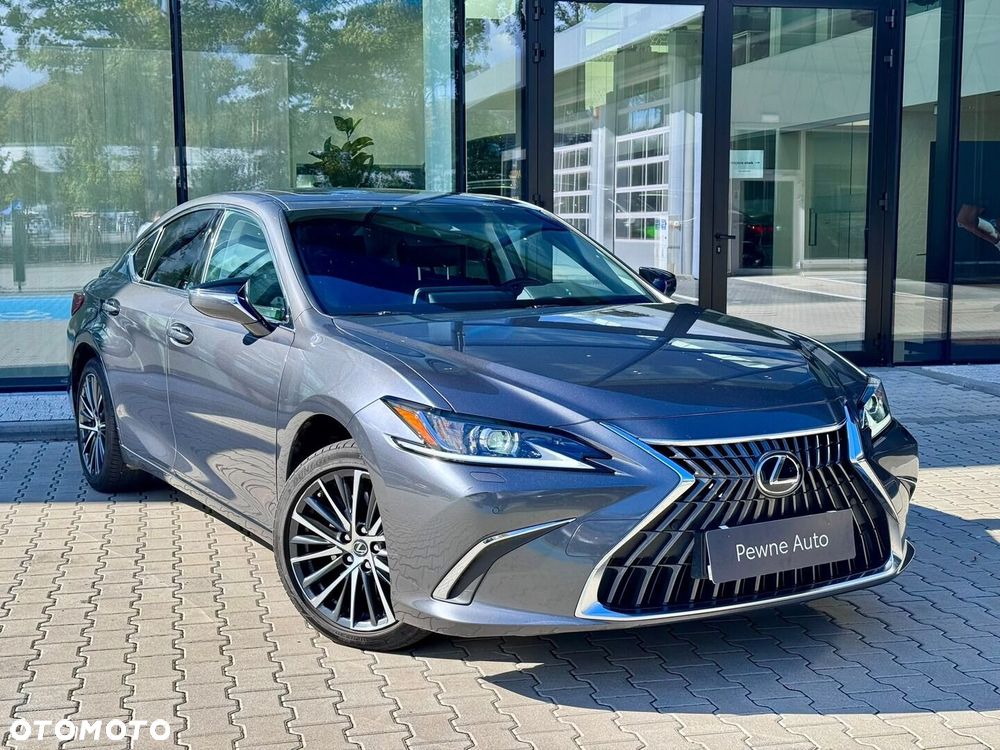 Lexus ES - 8