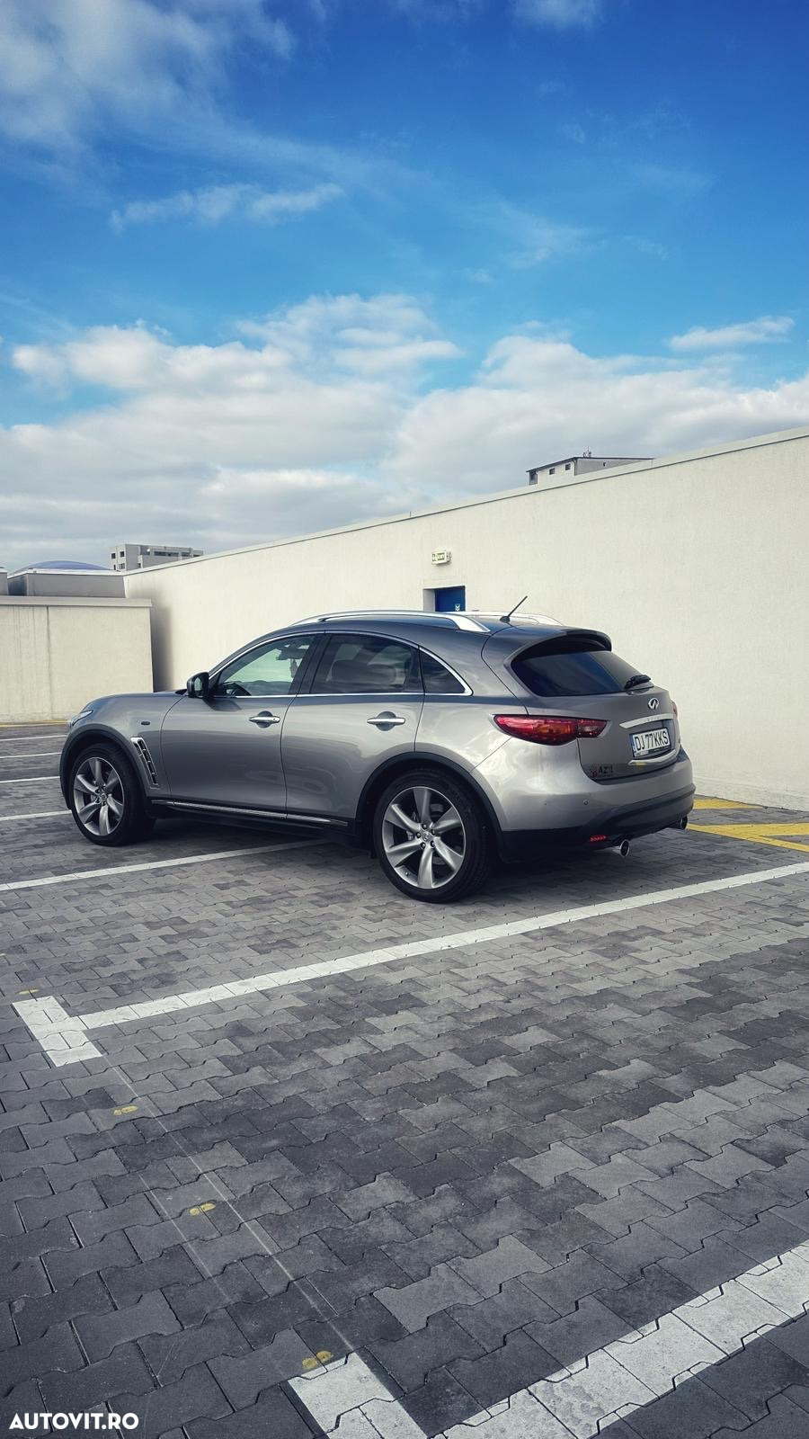 Infiniti FX 30 FX30d AWD Aut. S - 3