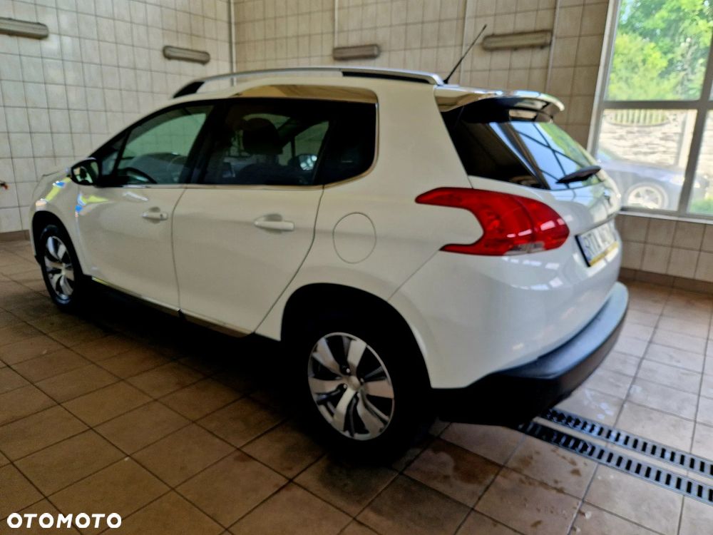Peugeot 2008 1.6 e-HDi Allure S&S - 3