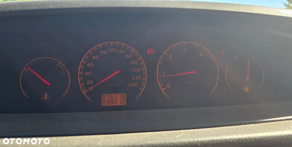 Nissan Primera 1.9 dCi Acenta - 8