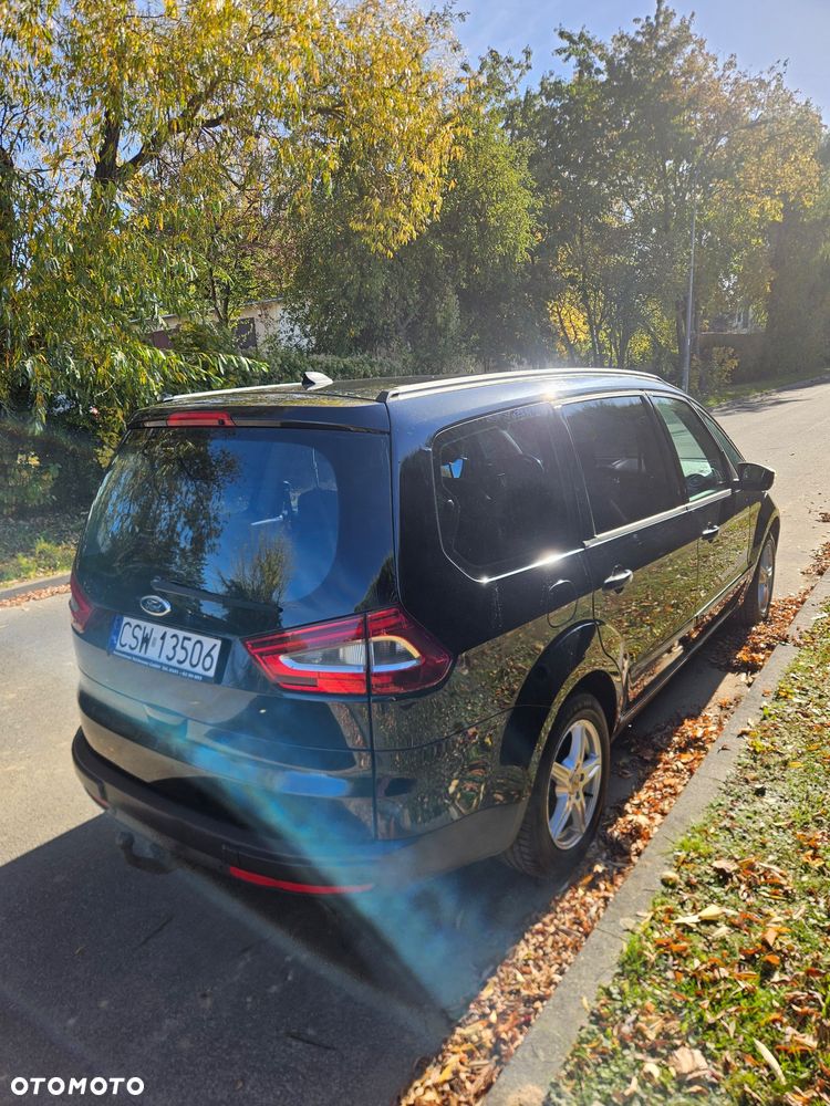 Ford Galaxy 2011 photo 3