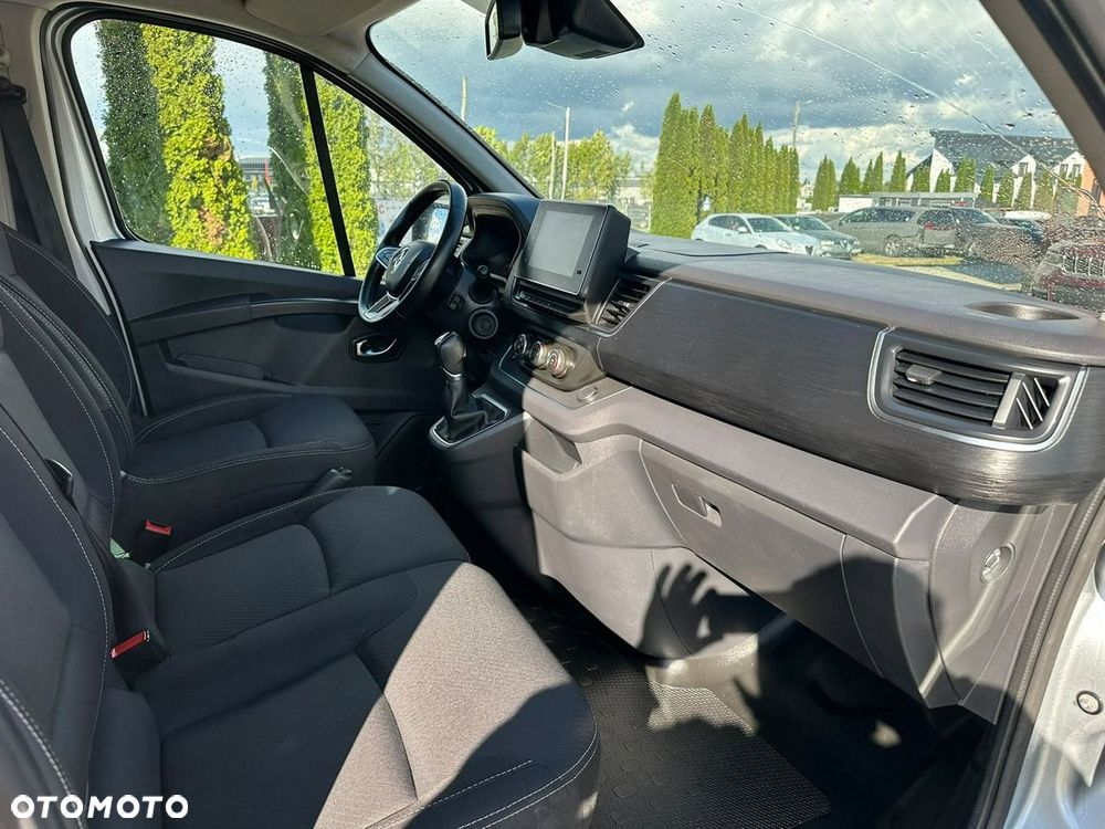 Renault Trafic - 17