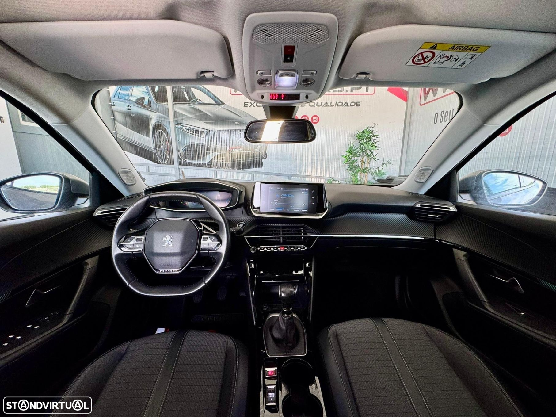 Peugeot 2008 1.2 PureTech Allure - 14