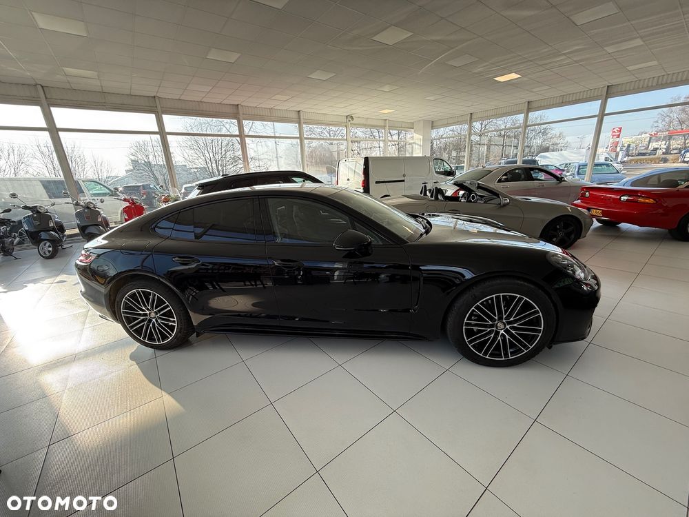 Porsche Panamera - 5