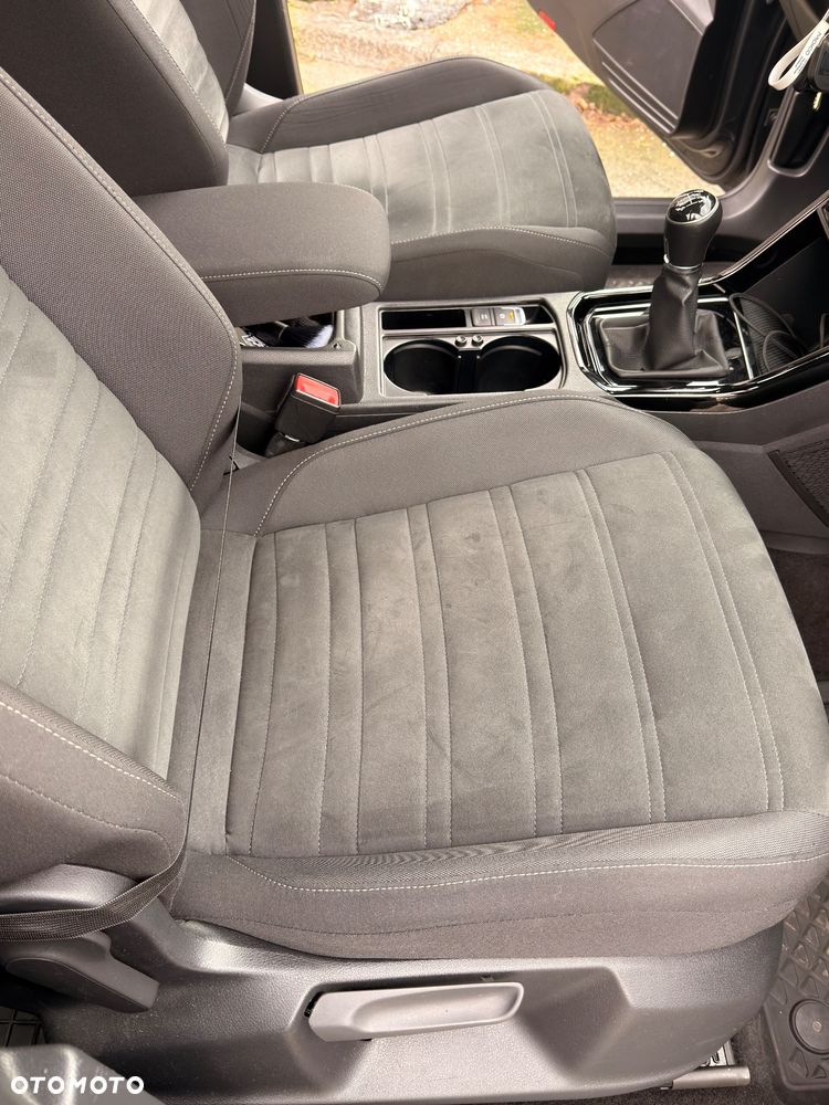 Volkswagen Touran 1.5 TSI ACT OPF Highline - 15