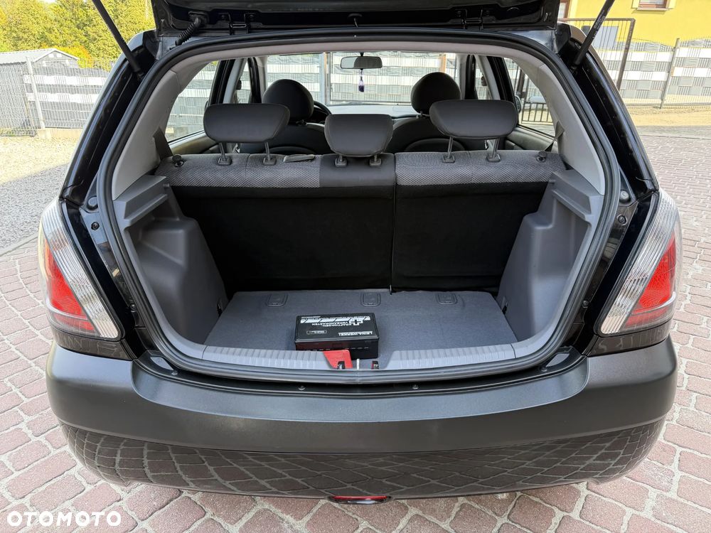 Kia Rio 1.4 Vision - 36