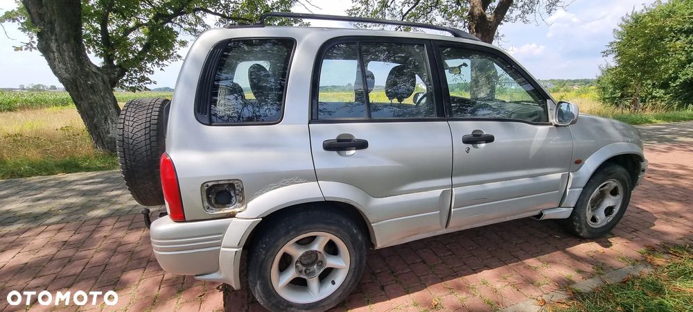Suzuki Vitara 2.0 V6 Long - 4