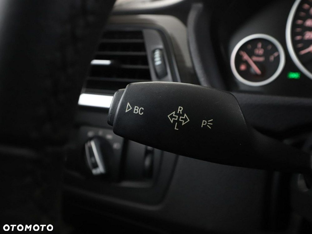 BMW Seria 4 418d Luxury Line - 34