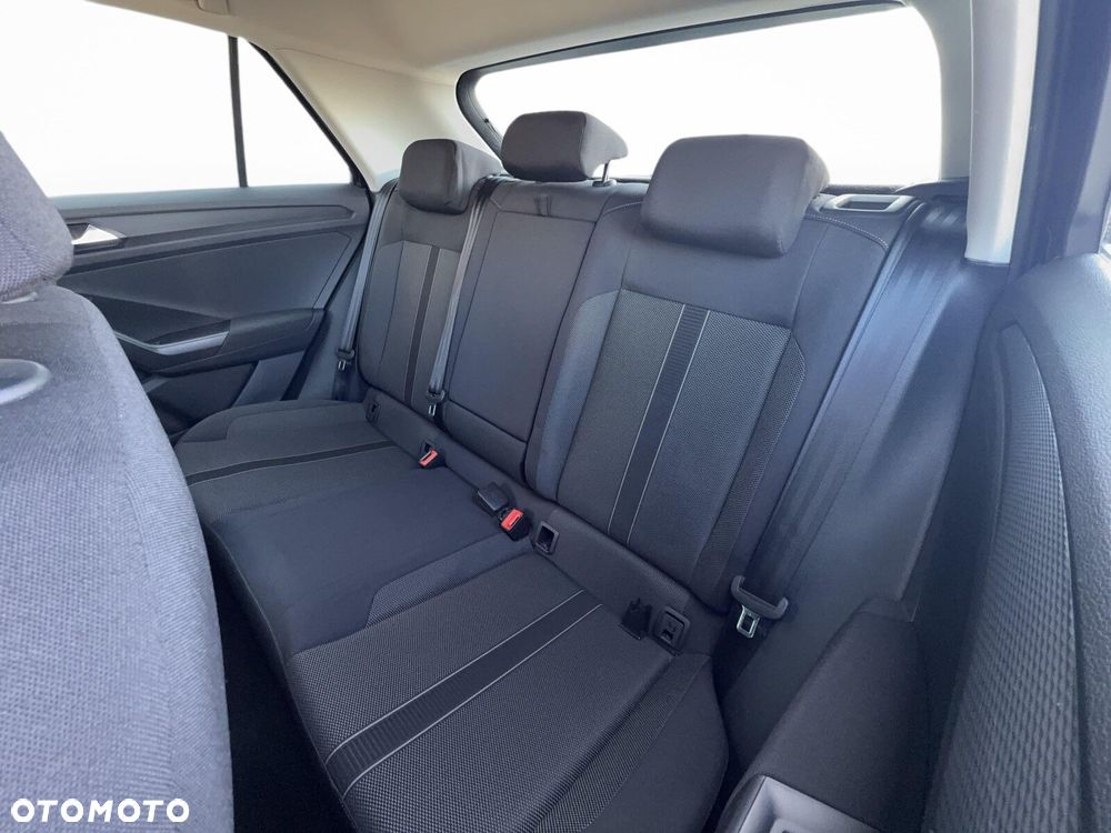 Volkswagen T-Roc - 23
