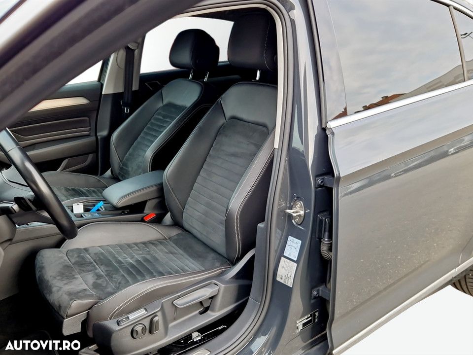 Volkswagen Passat 2.0 TDI DSG Highline - 12